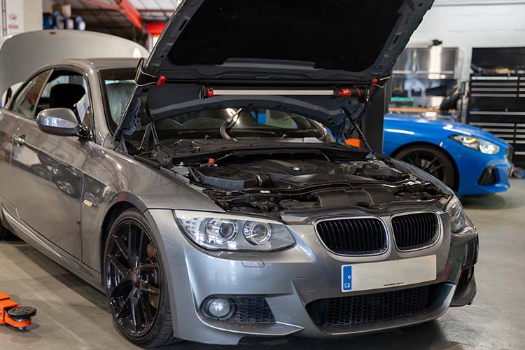 BMW Servicing Worcester